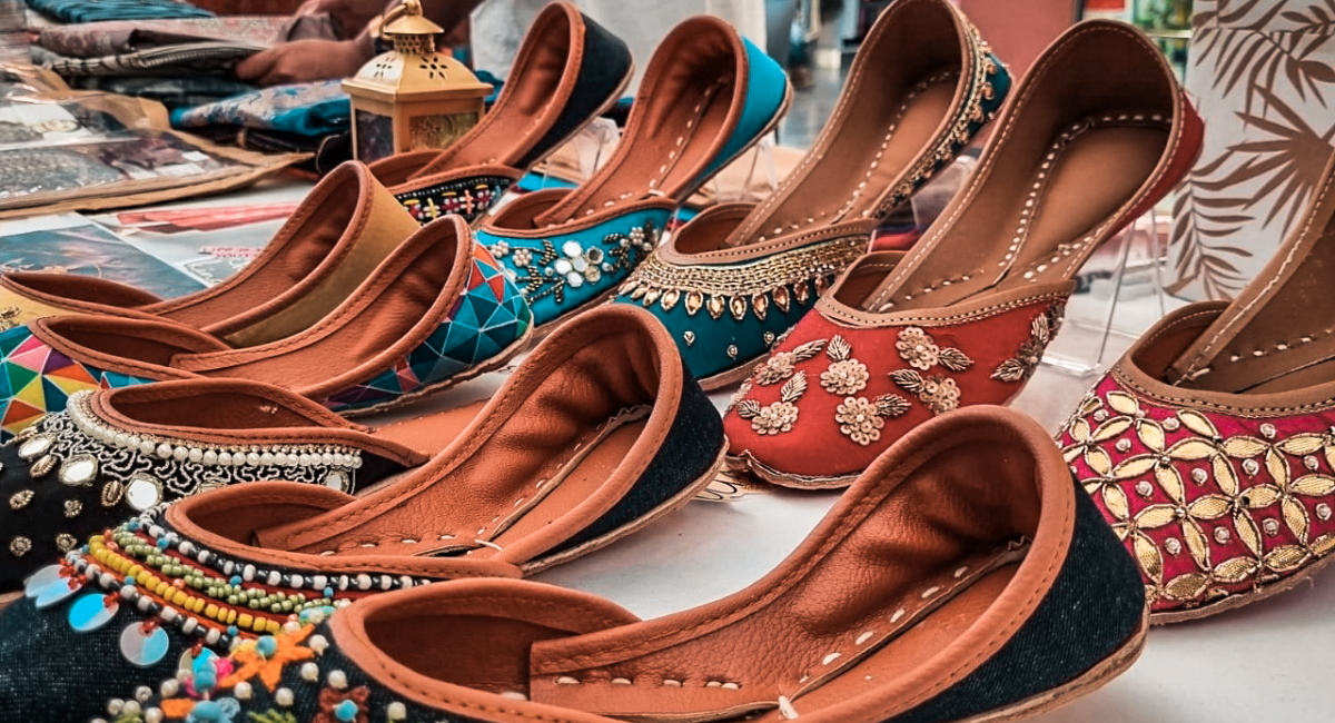 Kendra, Fair, Shopping